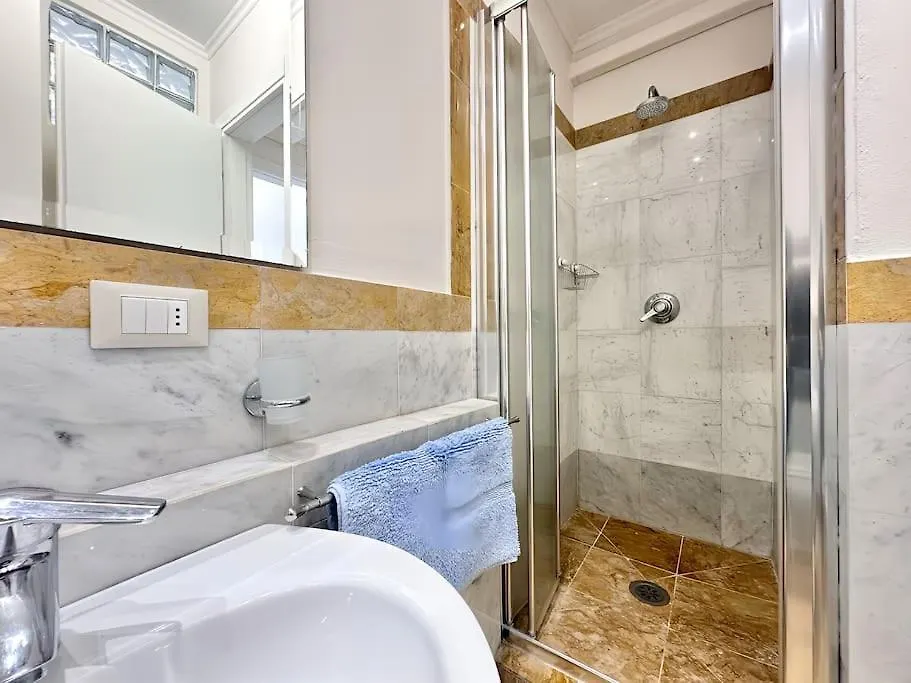 Jacuzzi Modern Front Sea + Private Parking Lägenhet Marina di Pietrasanta